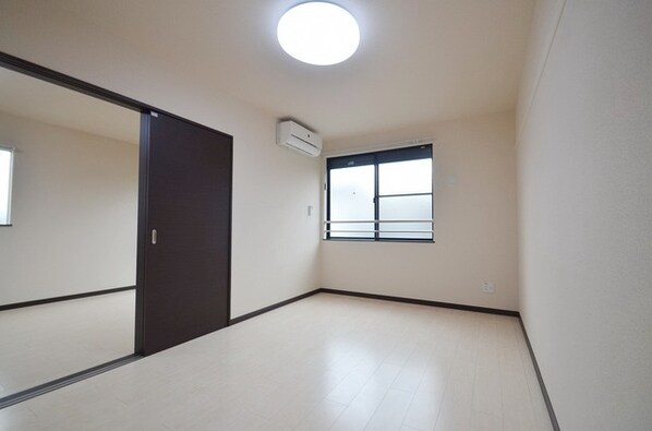 レオネクストレジナの物件内観写真